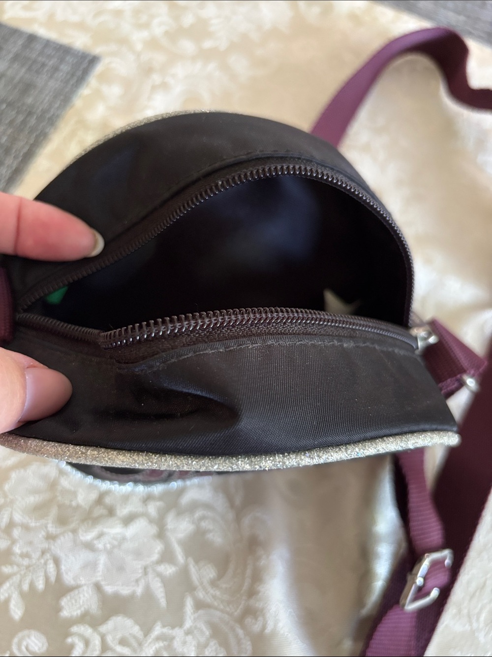 Benetton Round Crossbody Bag "You Make Me Smile" - Picture 3 of 3